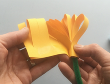 幼儿立体花朵卡片制作方法